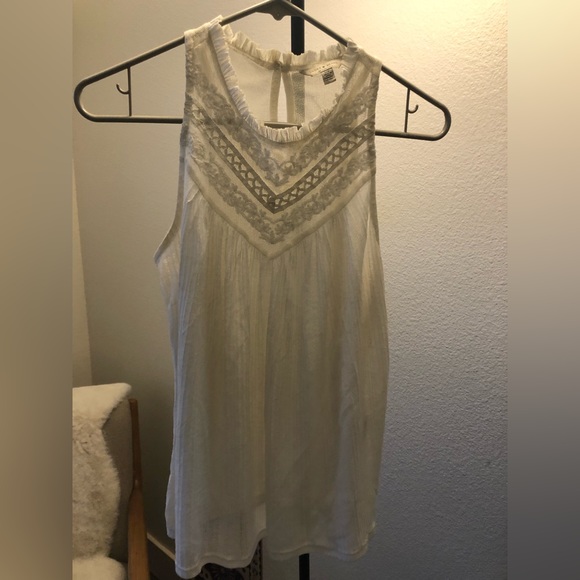 Lucky Brand - Flowy Lace Sleeveless Top - S/P - Picture 2 of 5